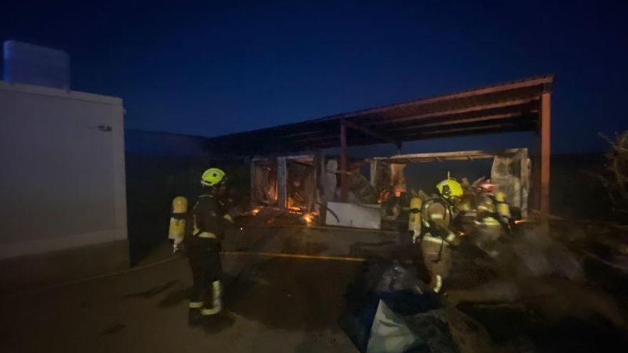 Extinguido el incendio de Candasnos que causó dos heridos por quemaduras