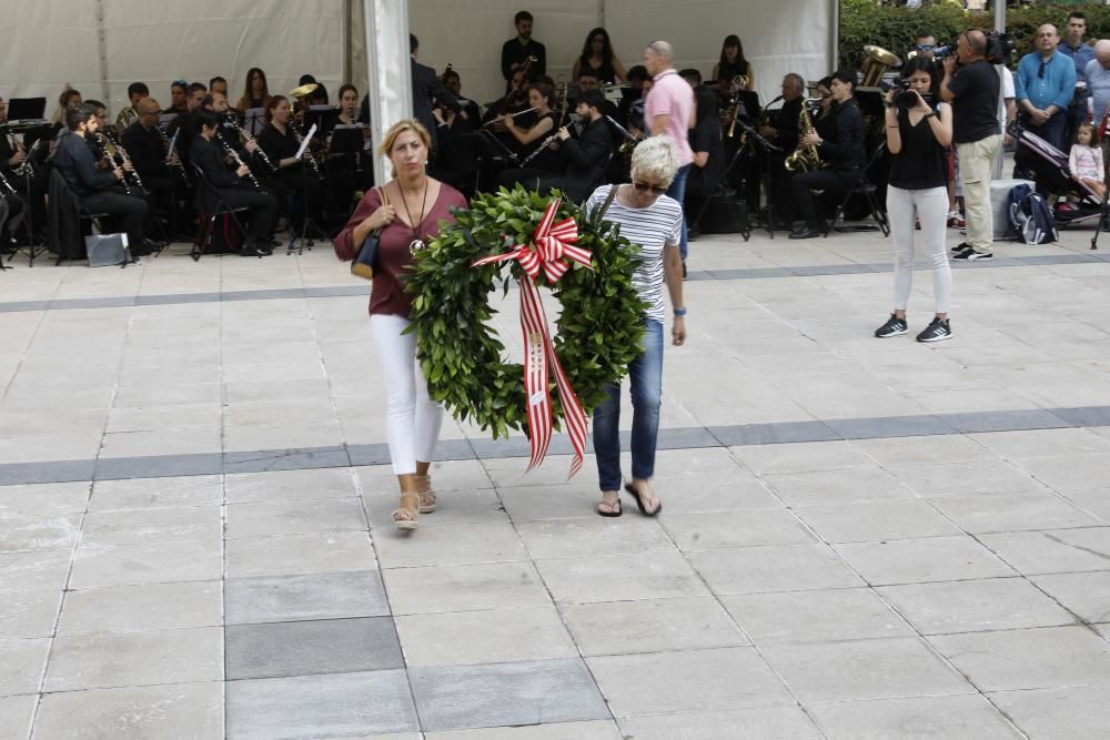 Ofrenda floral a Jovellanos