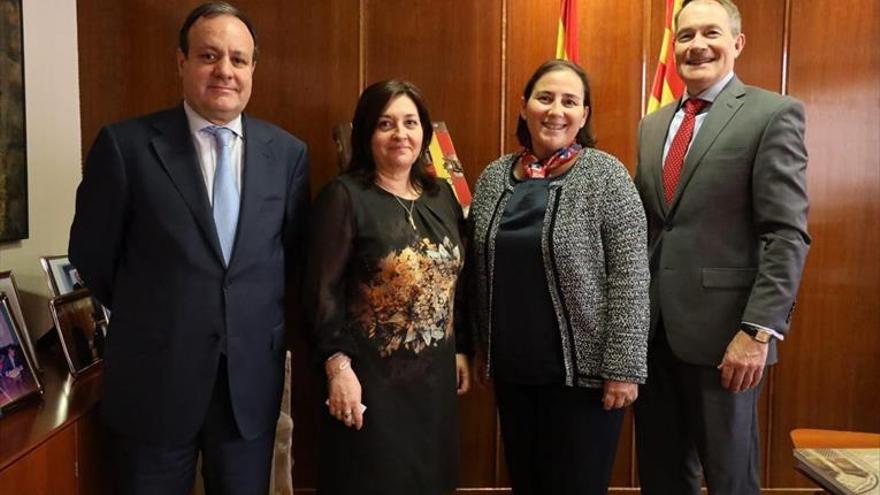 El cónsul de EEUU se reúne con empresarios aragoneses