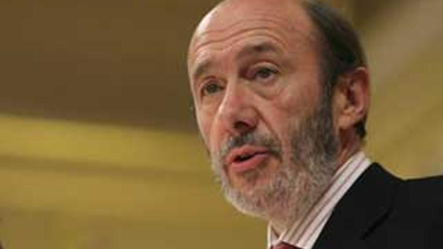 Rubalcaba augura &quot;un largo periodo de violencia por parte de ETA&quot;