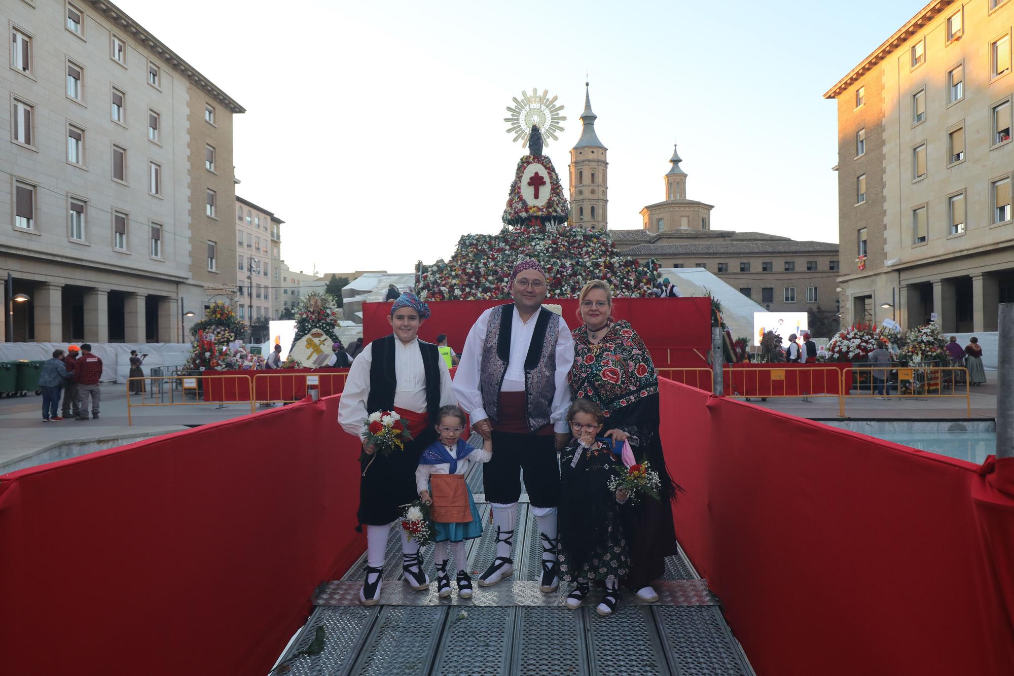 FOTOGALERÍA | La Ofrenda de Flores de estas Fiestas del Pilar 2021 III