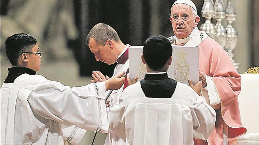 El Papa retira el secreto en los casos de pederastia