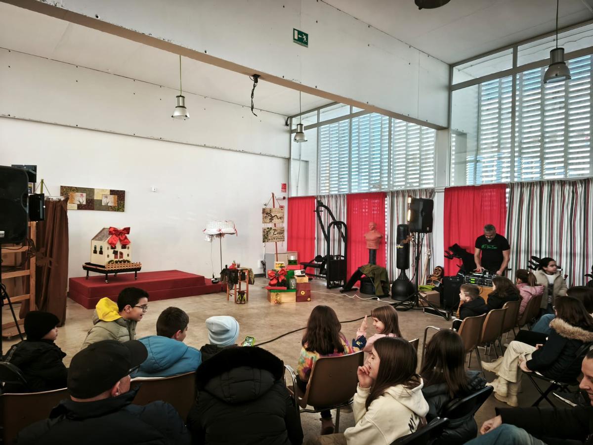 Fotogalería | Hinojal hace frente a la borrasca y se encomienda a San Sebastián Fotogalería | Hinojal hace frente a la borrasca y se encomienda a San Sebastián