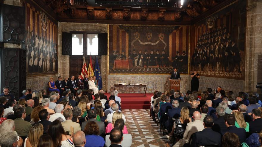 El Consell promete sus cargos: &quot;Aquí está el gobierno del cambio&quot;