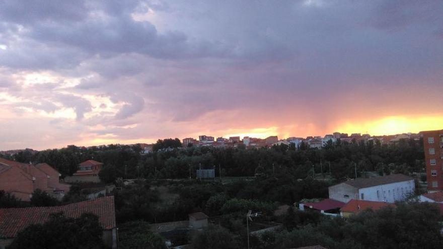 Cielos nublados a primera hora de la mañana.