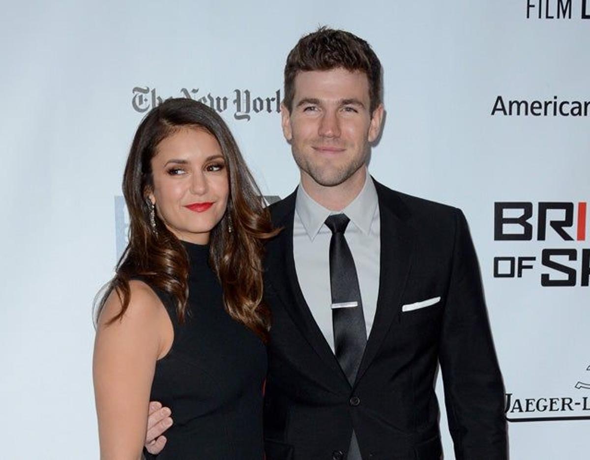 Nina Dobrev y Austin Stowell