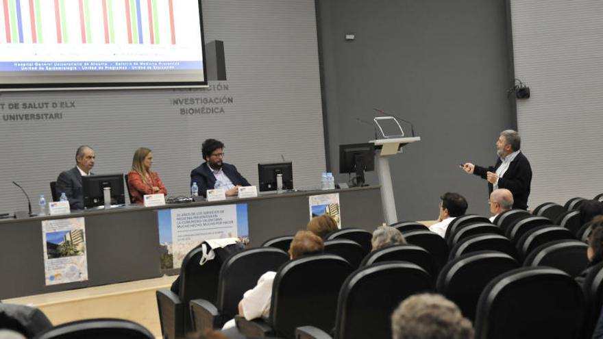 Un instante de las jornadas de la Sociedad Valenciana de Medicina Preventiva en Elche.