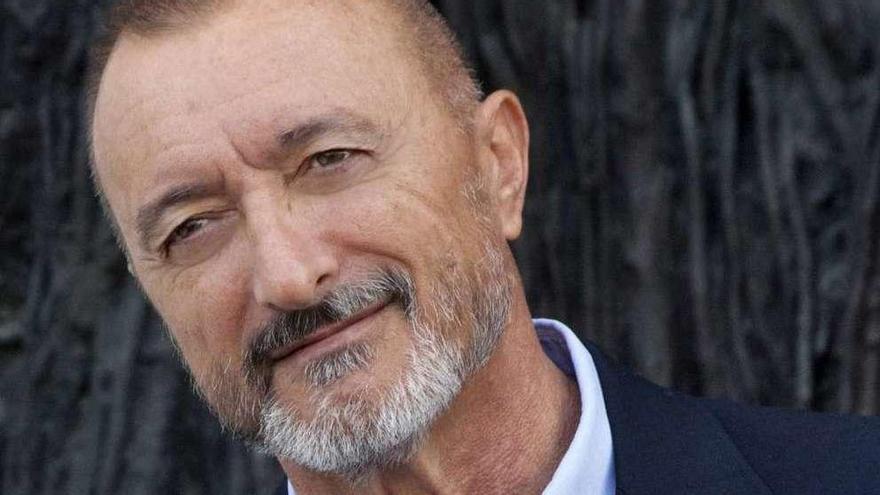 Arturo Pérez-Reverte: &quot;Sobrevivir es siempre una negociación&quot;