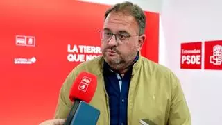 El alcalde de Mérida exige a Pedro Sánchez un congreso extraordinario: "Los socialistas no merecemos esto"