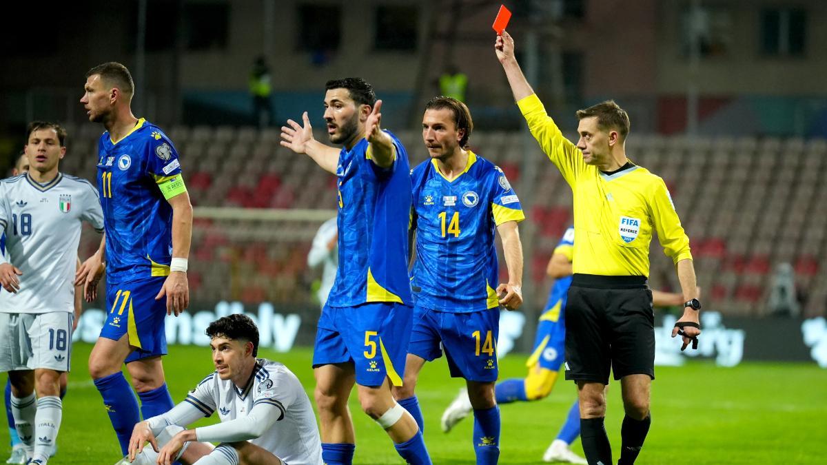 Bastoni, expulsado ante Bosnia