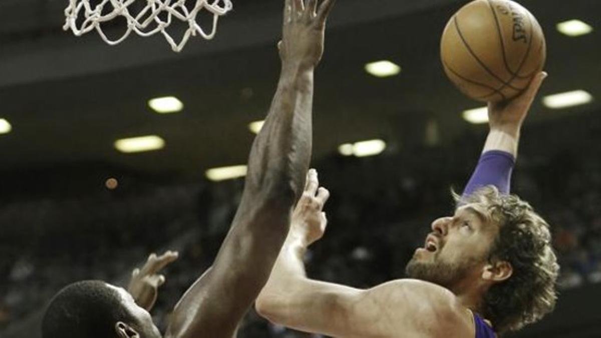 rpaniagualos angeles lakers forward pau gasol  16  of spain130204104746