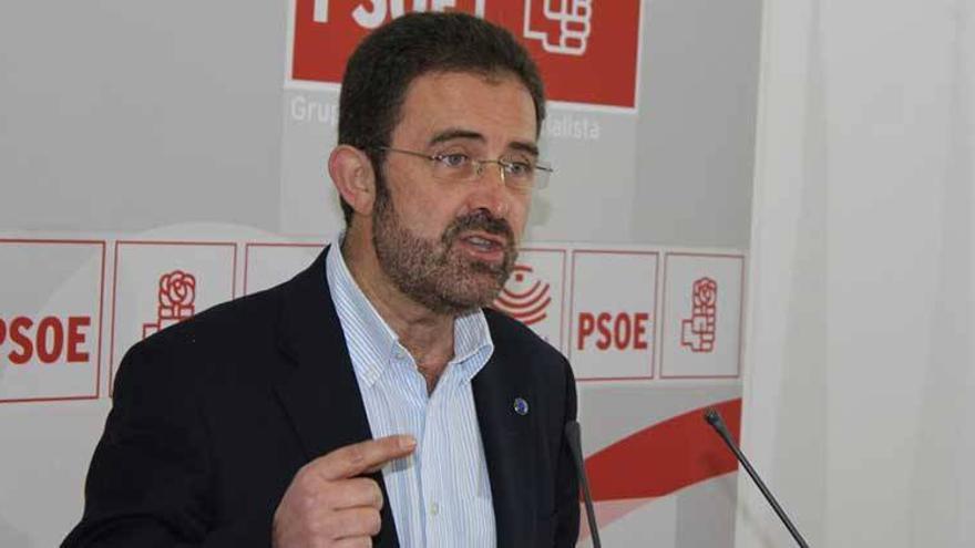 El PSOE ve grave la situación de la industria de Extremadura tras caer la producción en octubre