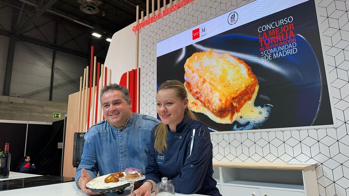 Sergio Hernández de Latasia, ganador de la mejor torrija de la Comunidad de Madrid junto a Paula Beer, mejor torrija de innovación.