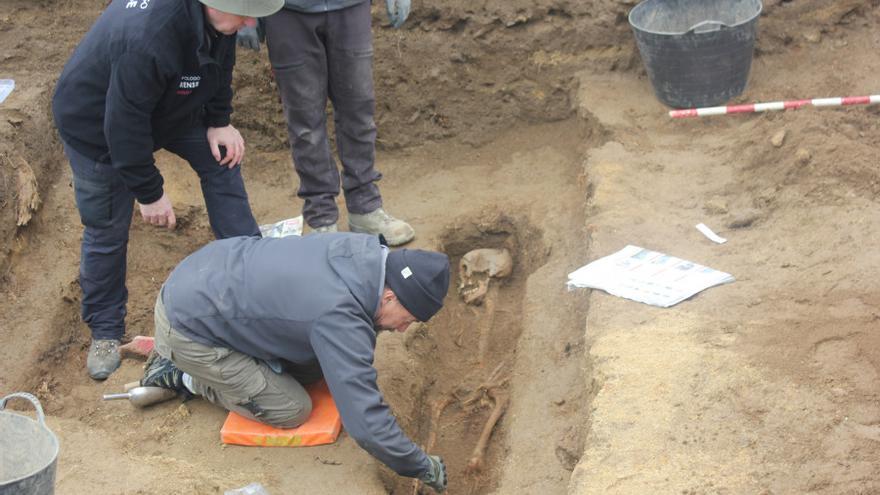 Investigadores de Histagra buscarán vítimas de violencia franquista en tres fosas de Galicia