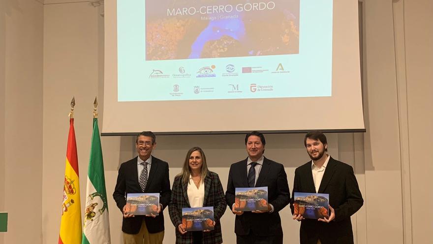 Se publica una guía de buceo de los acantilados de Maro-Cerro Gordo