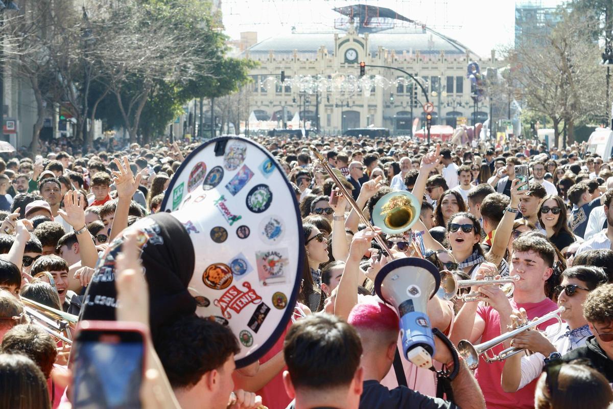 Masificación en el entorno de la mascletà