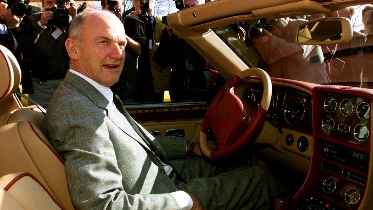 FILE PHOTO: Ferdinand Piech, chief executive of Volkswagen AG, sits in a Bentley model Azure with 8 cylinders and a 385 horsepower (PS) engine before the German carmaker’s annual news conference in Wolfsburg March 25. VW last year brought the prestigious British car maker Bentley last year.    PEM/FMS/File Photo