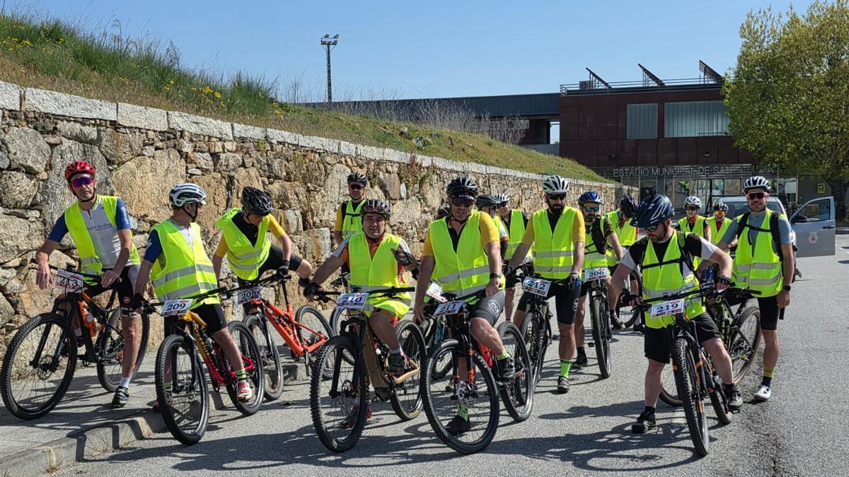 GALERÍA | El ciclismo y el Duero unen La Raya