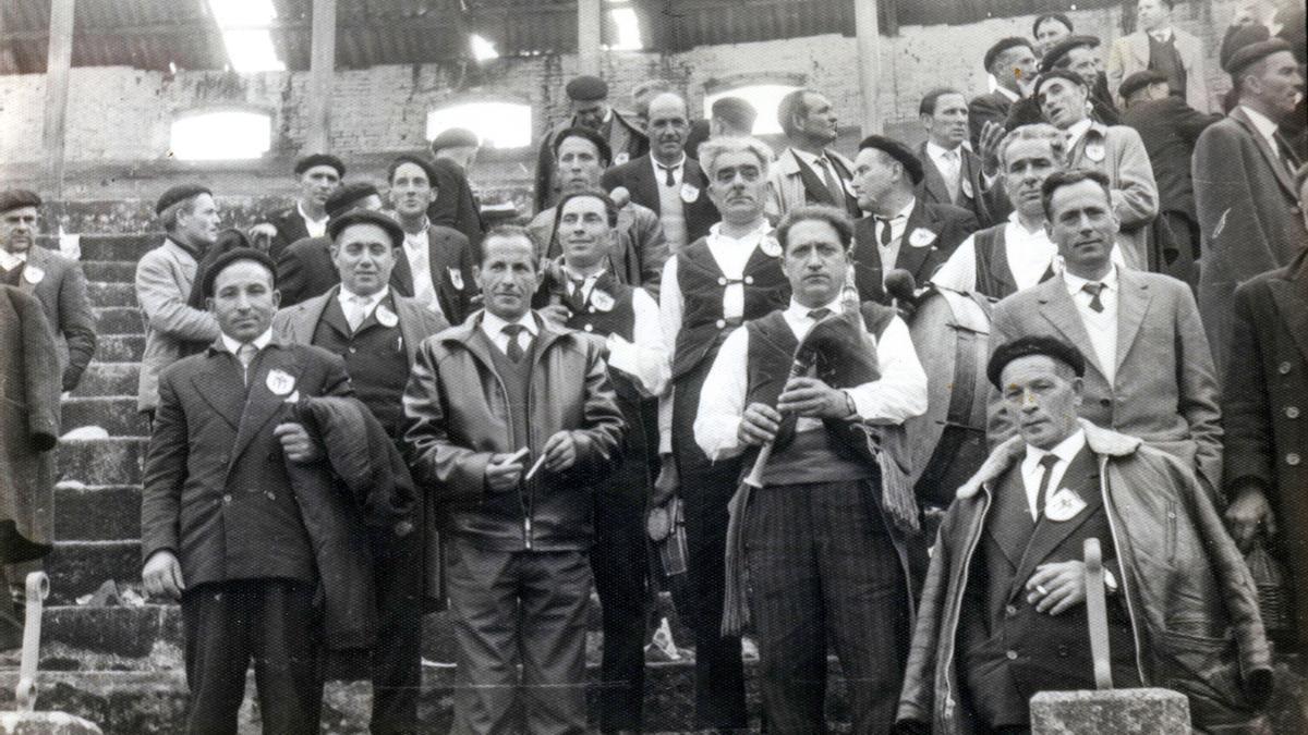 La música de gaita también amenizó corridas de toros de La Peregrina