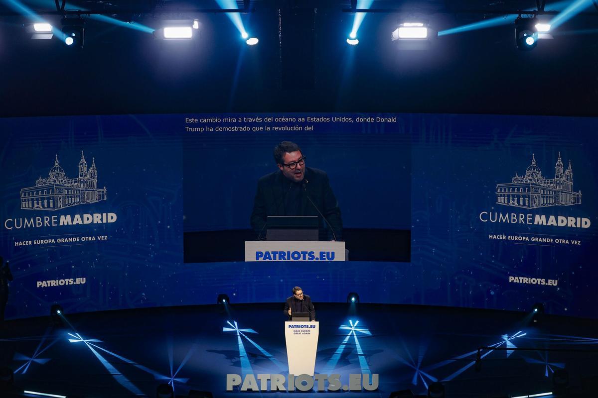 MADRID, 08/02/2025.- El líder del partido Liga por Salvini Premier, la derecha radical de Italia, Matteo Salvini, participa en la primera cumbre de Patriotas, alianza de la extrema derecha europea, que se celebra este sábado en Madrid. EFE/ Sergio Pérez