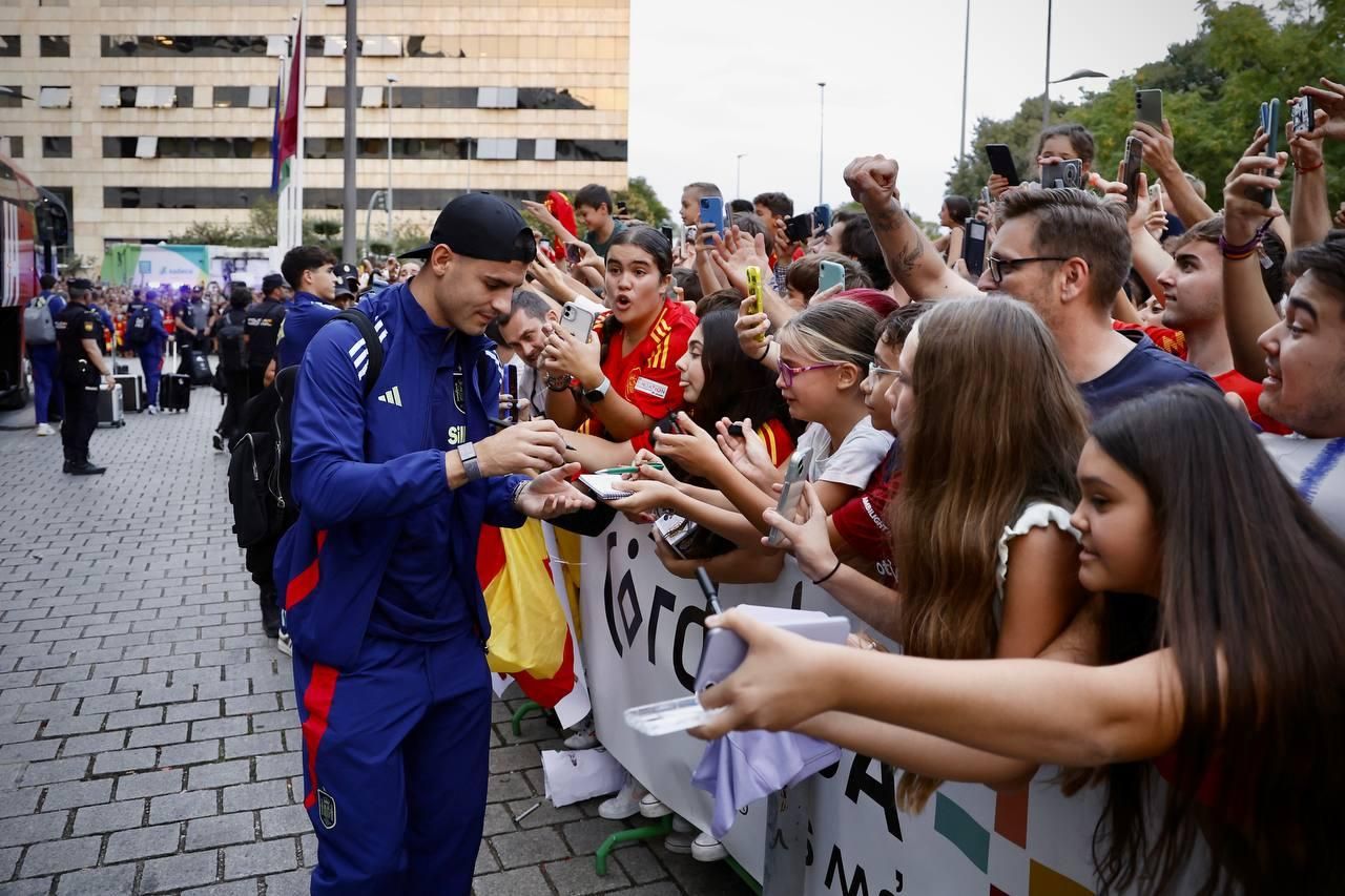 La selección española en Córdoba: la afición se vuelca con los jugadores