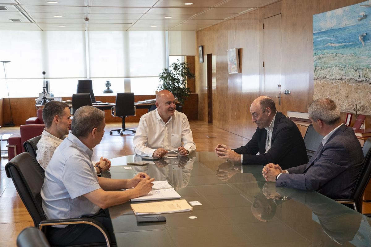 Reunión en el Consell.