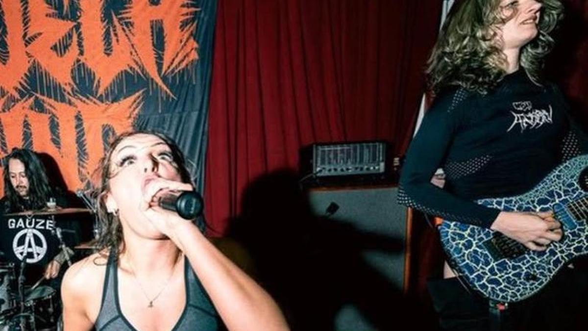 Escuela Grind promete muchos decibelios en Zaragoza.