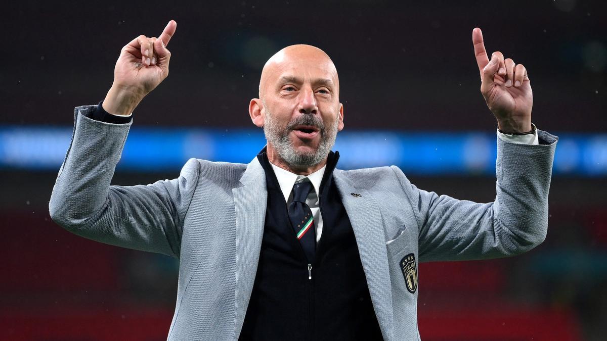 Muere Gianluca Vialli, leyenda del fútbol italiano, a los 58 años - El  Periódico de España