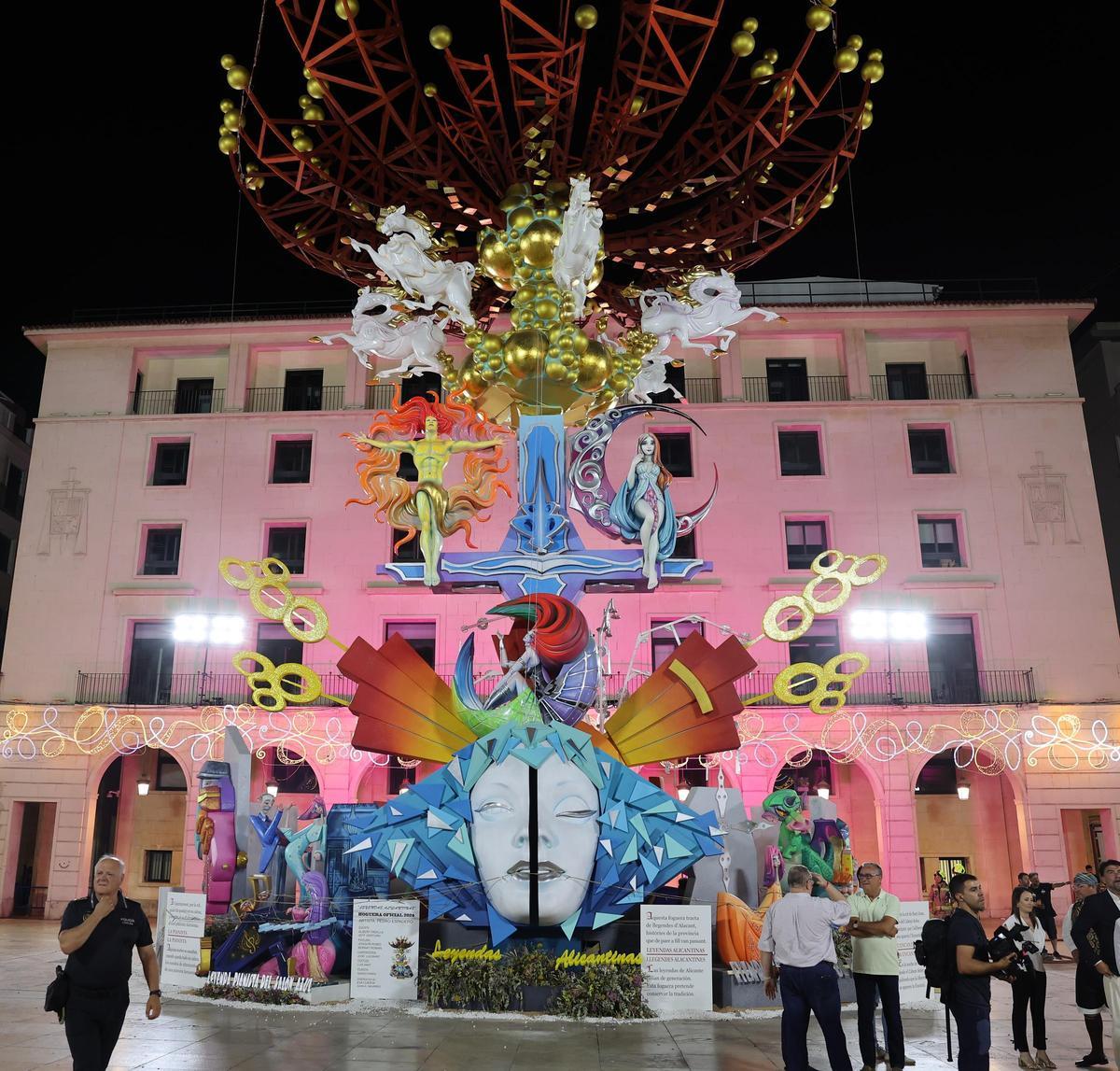 GALERÍA - Una despedida a la llum de les fogueres GALERÍA - Una despedida a la llum de les fogueres