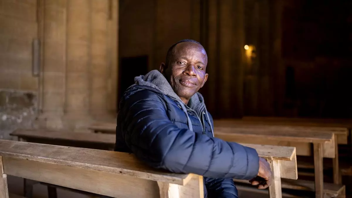Erik, el hombre que hace todo en el Monasterio de Sijena