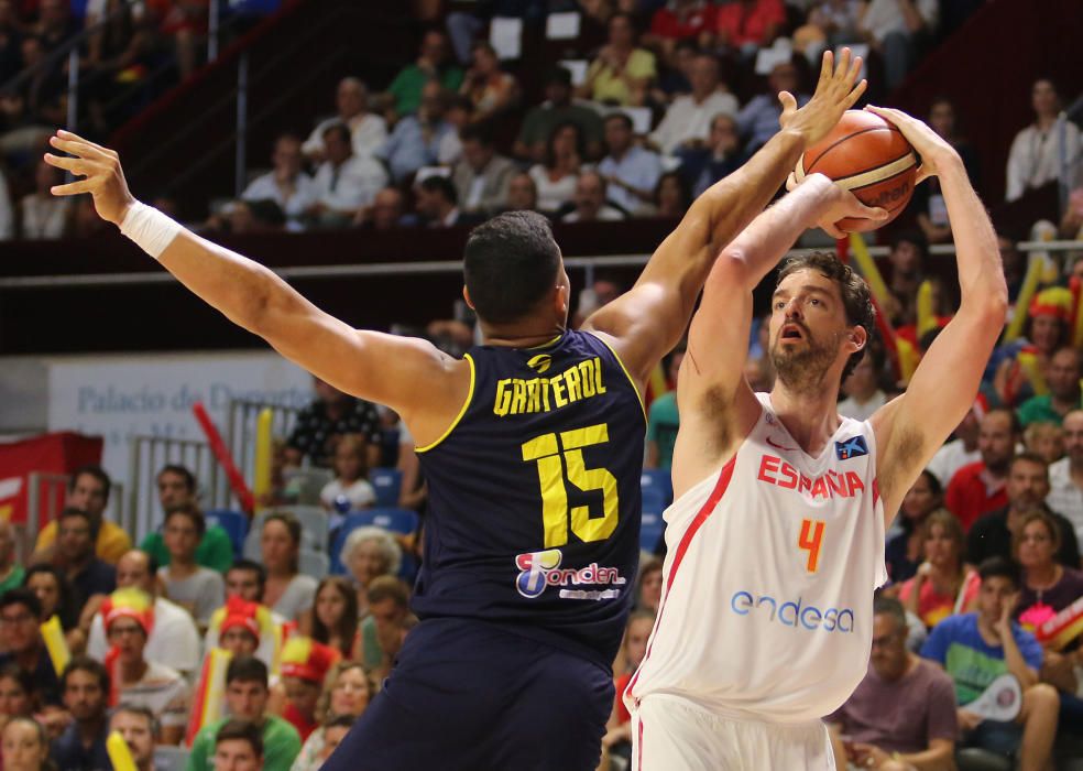 La selección vence a Venezuela en su último amistoso en España a nueve días del Eurobásket, con Pau y Marc campando a sus anchas y liderando al equipo de Scariolo en Málaga: 90-62