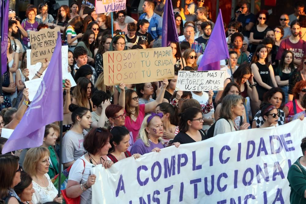 Vigo protesta contra la libertad de 'La Manada'