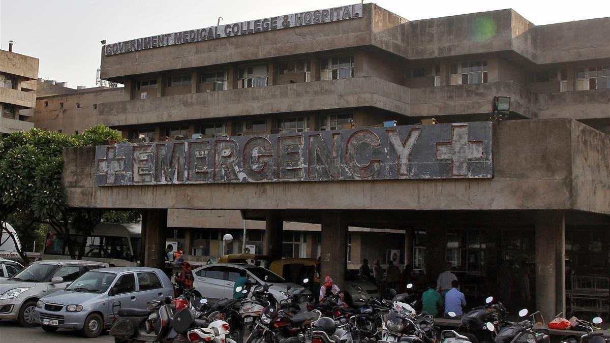 Vista del hospital público GMCH en Chandigarh (India), el 17 de agosto.