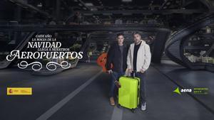 Estopa, un elf i un aeroport ple de màgia: ¿què pot passar?