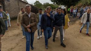 Feijóo acusa un Govern "fallit" de posar-se "de perfil" en els incendis