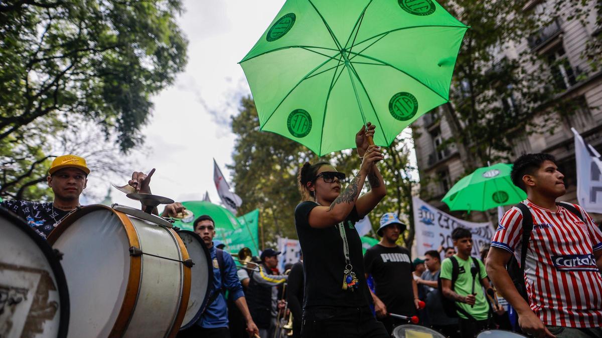 Comienza una nueva marcha de jubilados en Buenos Aires con gran apoyo de los sindicatos