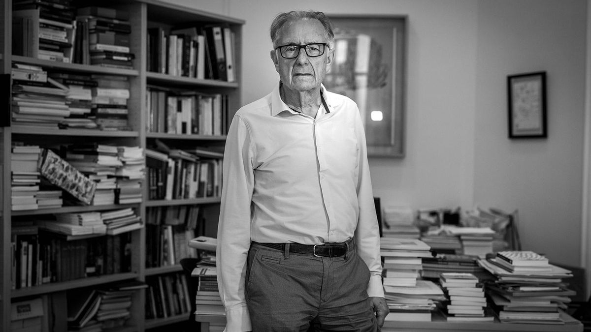 Retrato al filósofo Josep Ramoneda en Barcelona