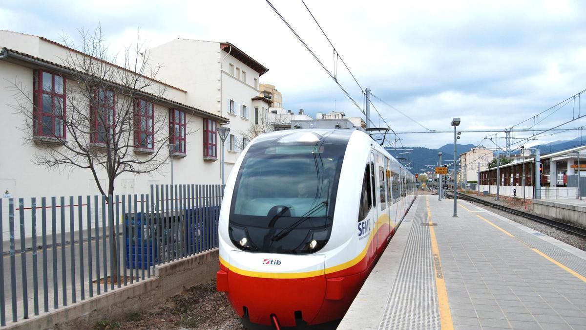 Der Bahnhof in Inca lohnt sich zum Aus- oder zum Umsteigen.