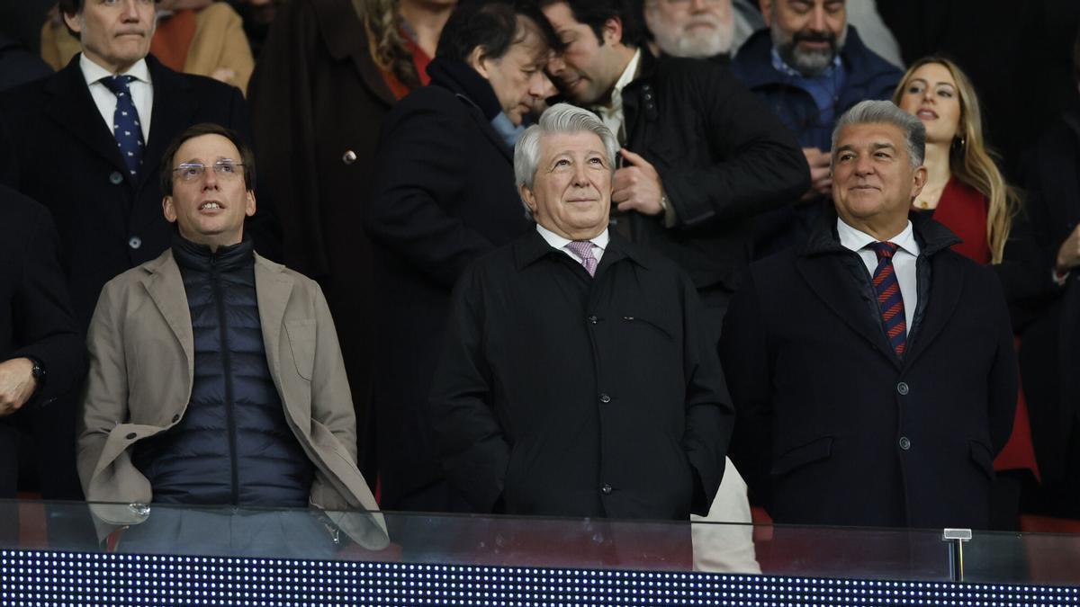 Enrique Cerezo: "Laporta ya sabe dónde va a jugar Julián el año que viene"