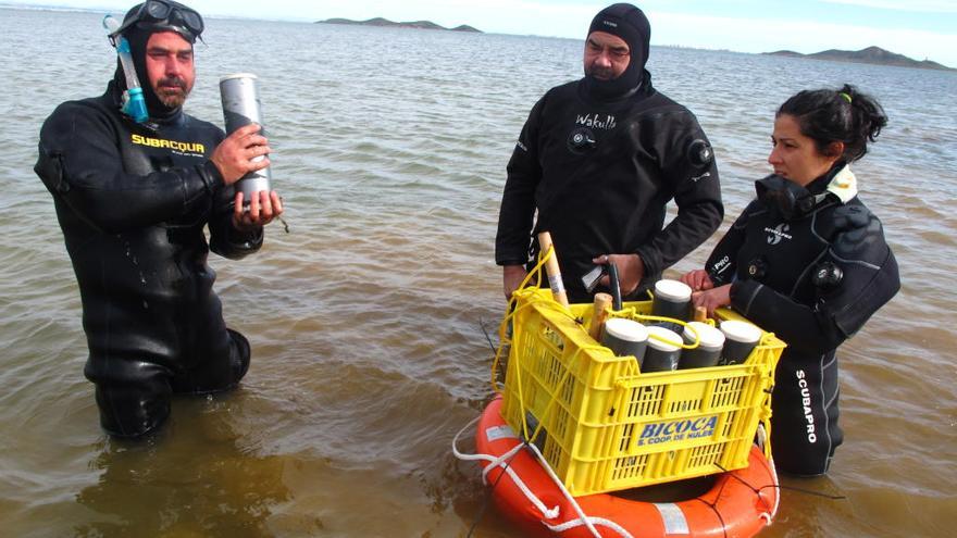 UPCT e Instituto Español de Oceanografía analizan los fondos del Mar Menor.