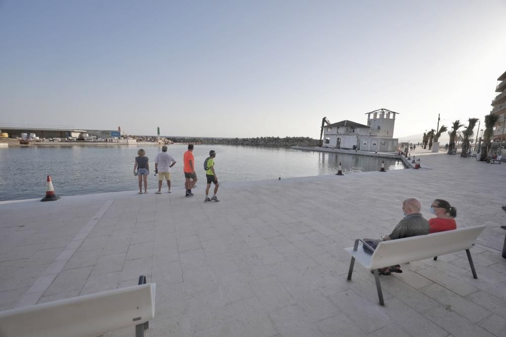 Port Petit: erste Spaziergänger an neuer Hafenpromenade