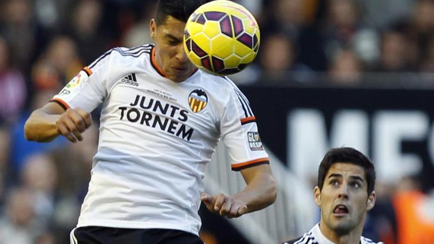 Enzo Pérez firmó un debut soñado