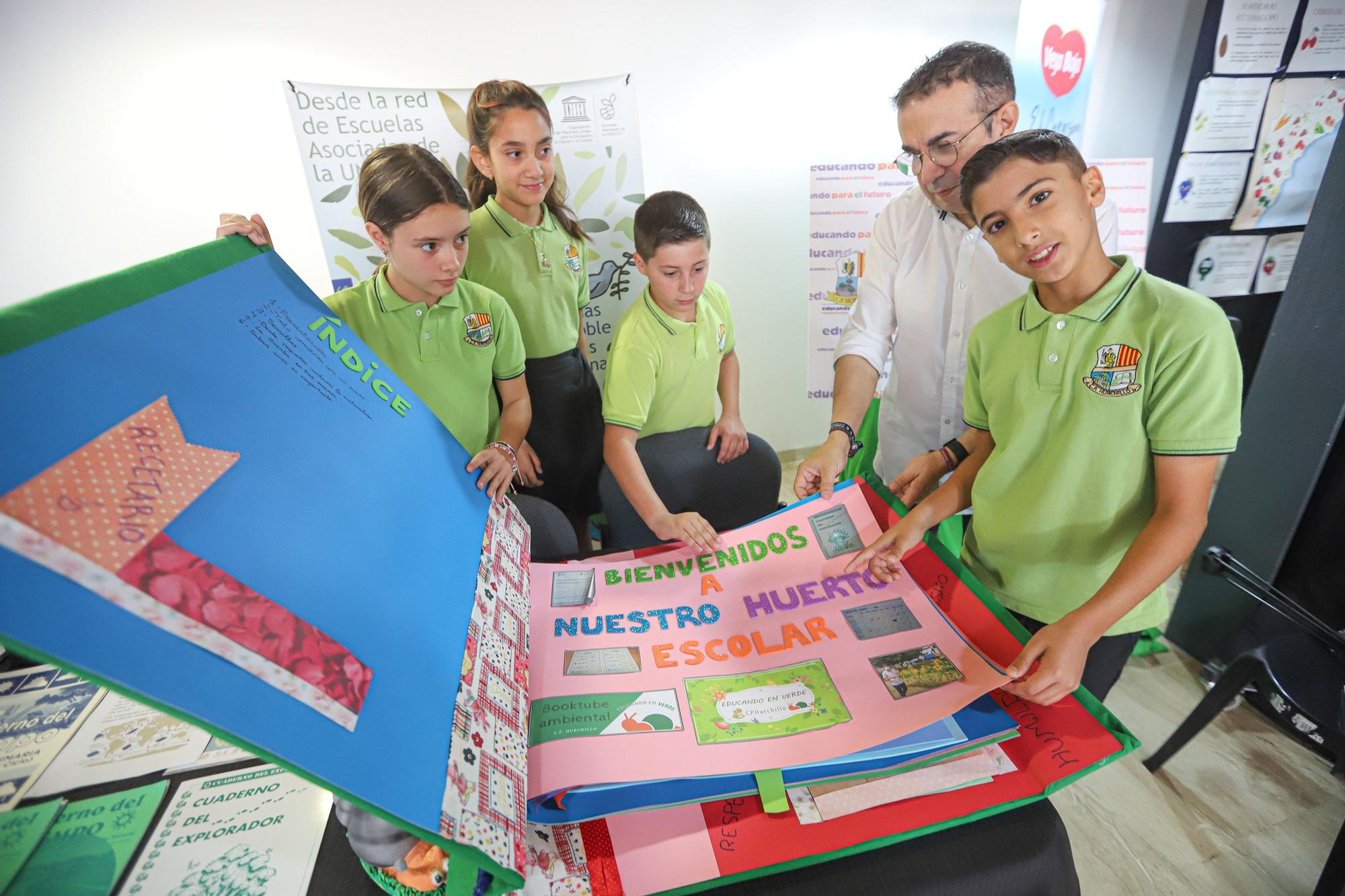 Jóvenes embajadores del Parlamento Europeo resaltan el legado de la huerta en Orihuela