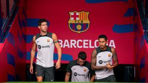 Sergi Roberto, Christensen y Raphinha, en Montjuïc.