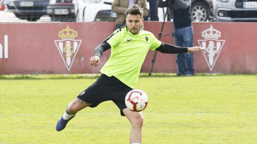 Traver y Babin, novedades en el once del Sporting