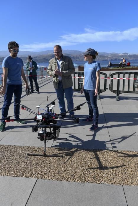 Las Canteras, a vista de dron.