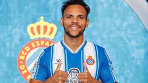 Braithwaite posa con la camiseta del Espanyol.