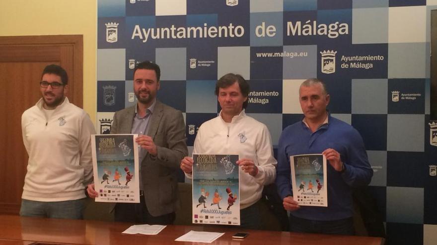 El edil Raúl Jiménez estuvo acompañado por miembros de la asociación deportiva Zapas.