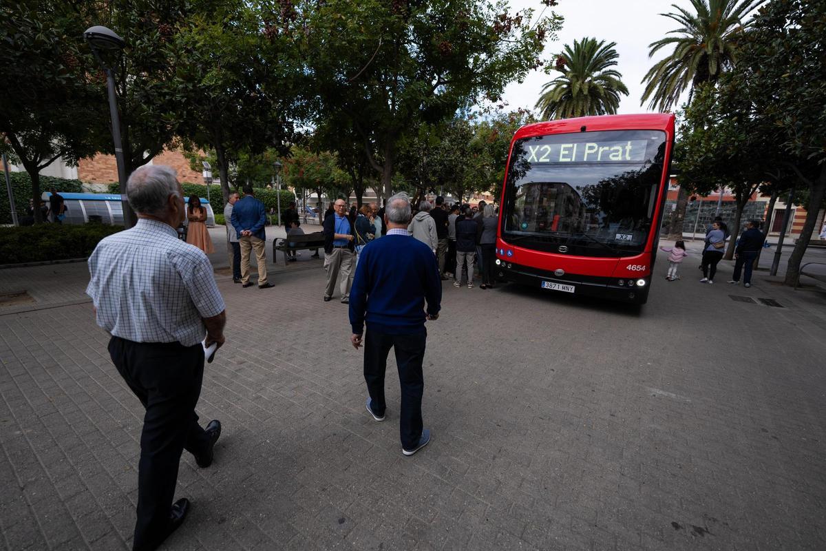 TMB pone en marcha la X2 (El Prat-BCN), su segunda línea exprés