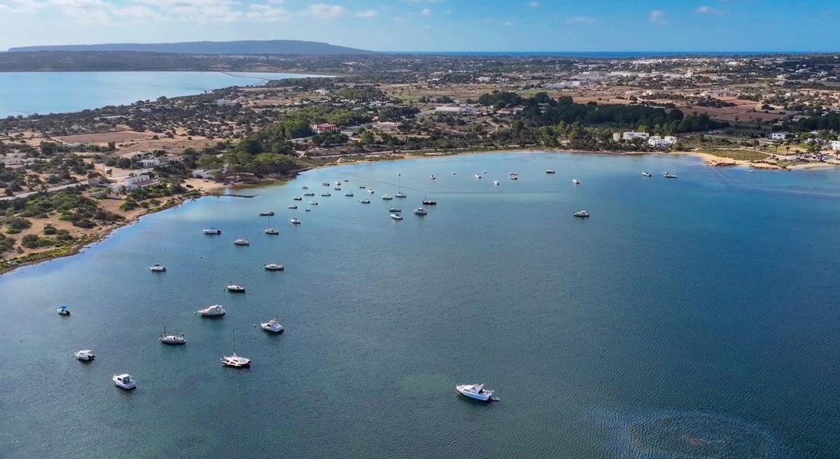 Vista aérea de s'Estany des Peix, en Formentera.